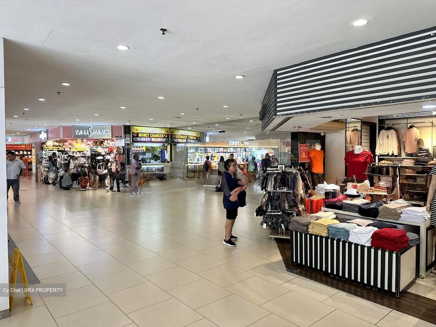 Lucky Plaza (D9), Shop House #501547871